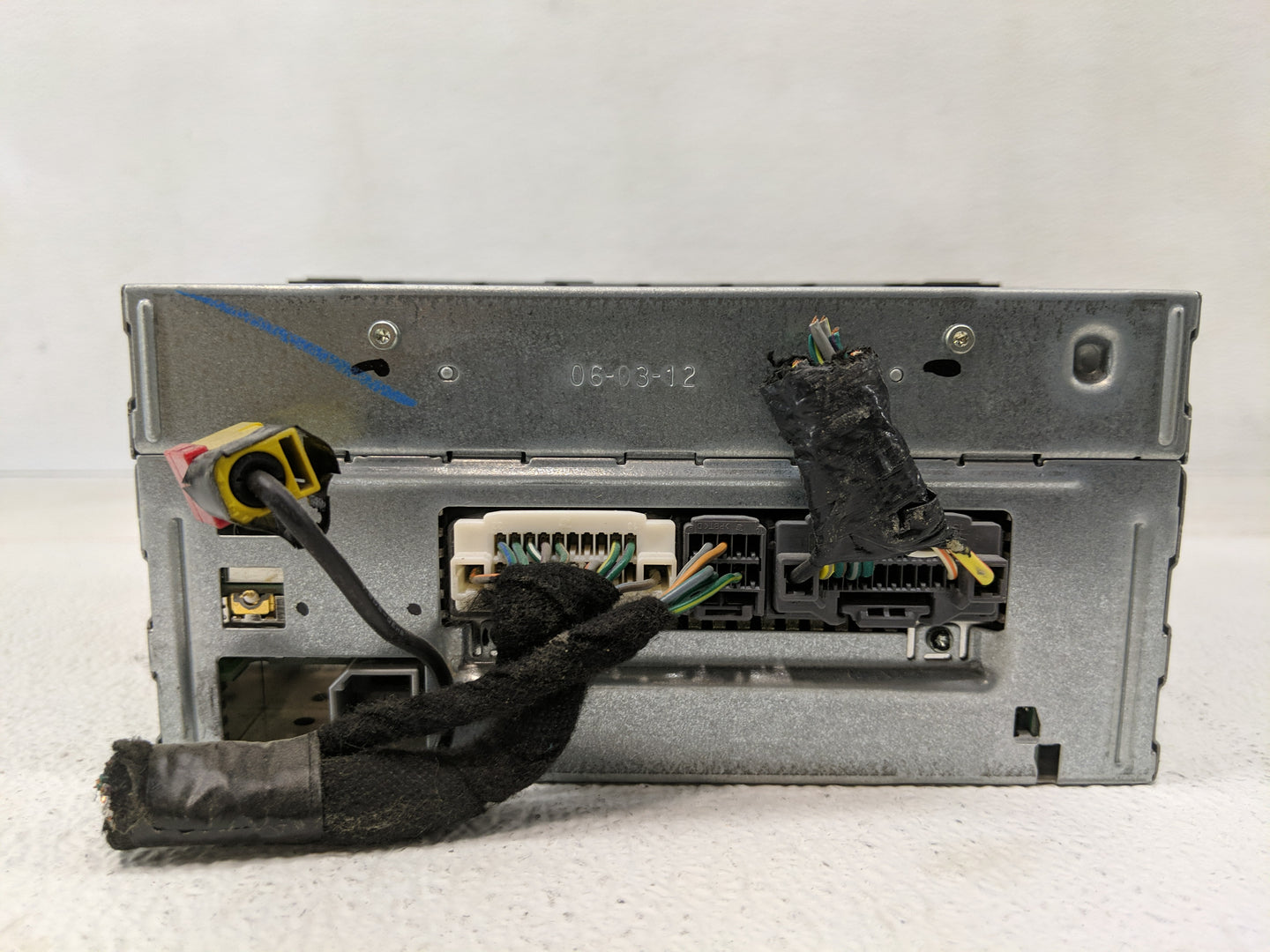 2012 Volkswagon Routan Radio AM FM Cd Player Receiver Replacement P/N:P68089030AF P05064843AG Fits Fits 2013 2014 OEM Used A
