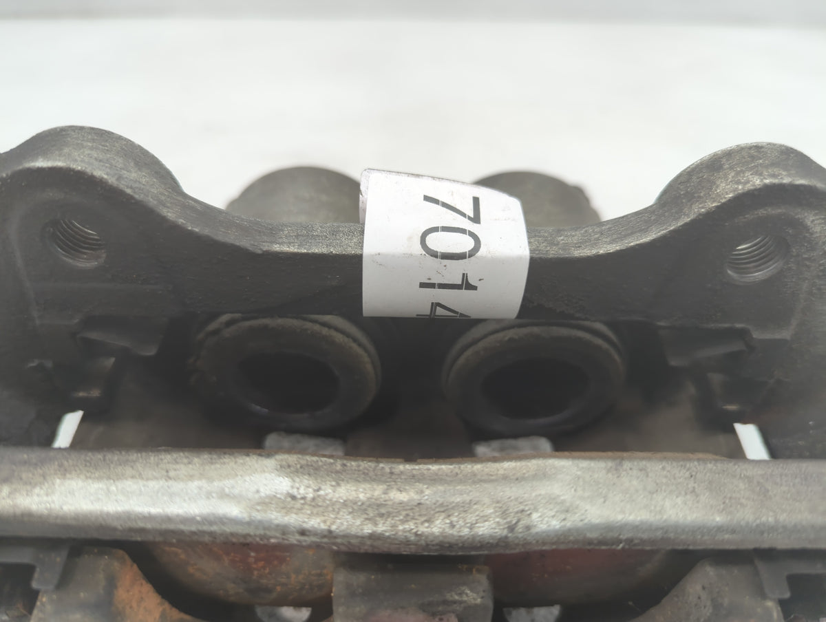 2009-2014 Volkswagen Routan Front Passenger Right Brake Caliper 701433 - Oemusedautoparts1.com