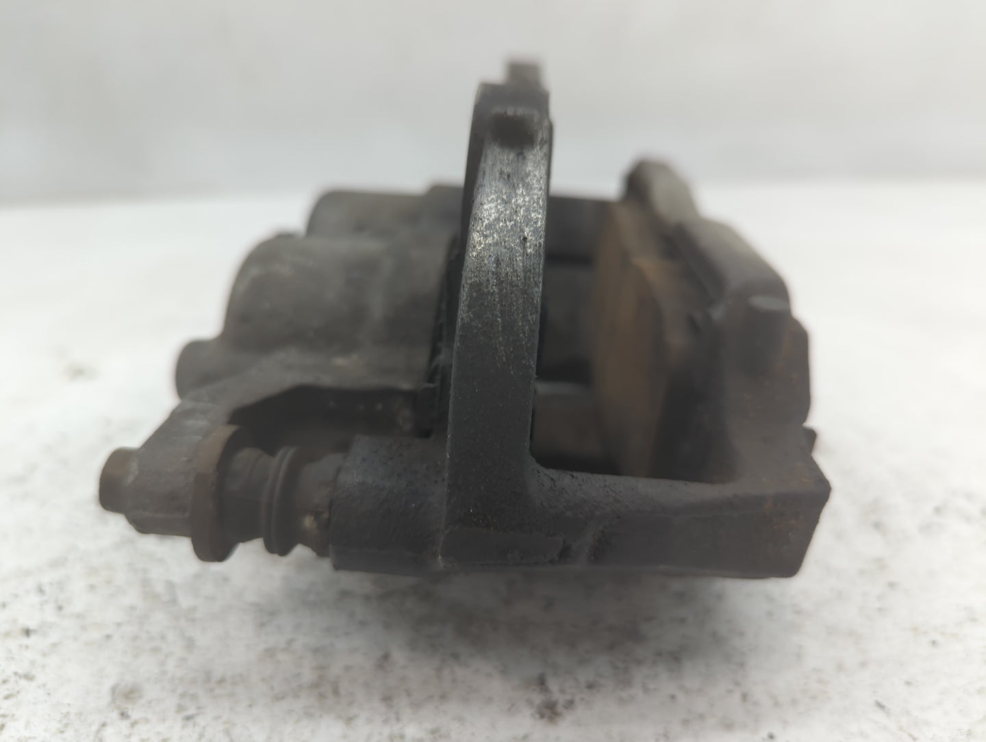 2009-2014 Volkswagen Routan Front Passenger Right Brake Caliper 701433 - Oemusedautoparts1.com