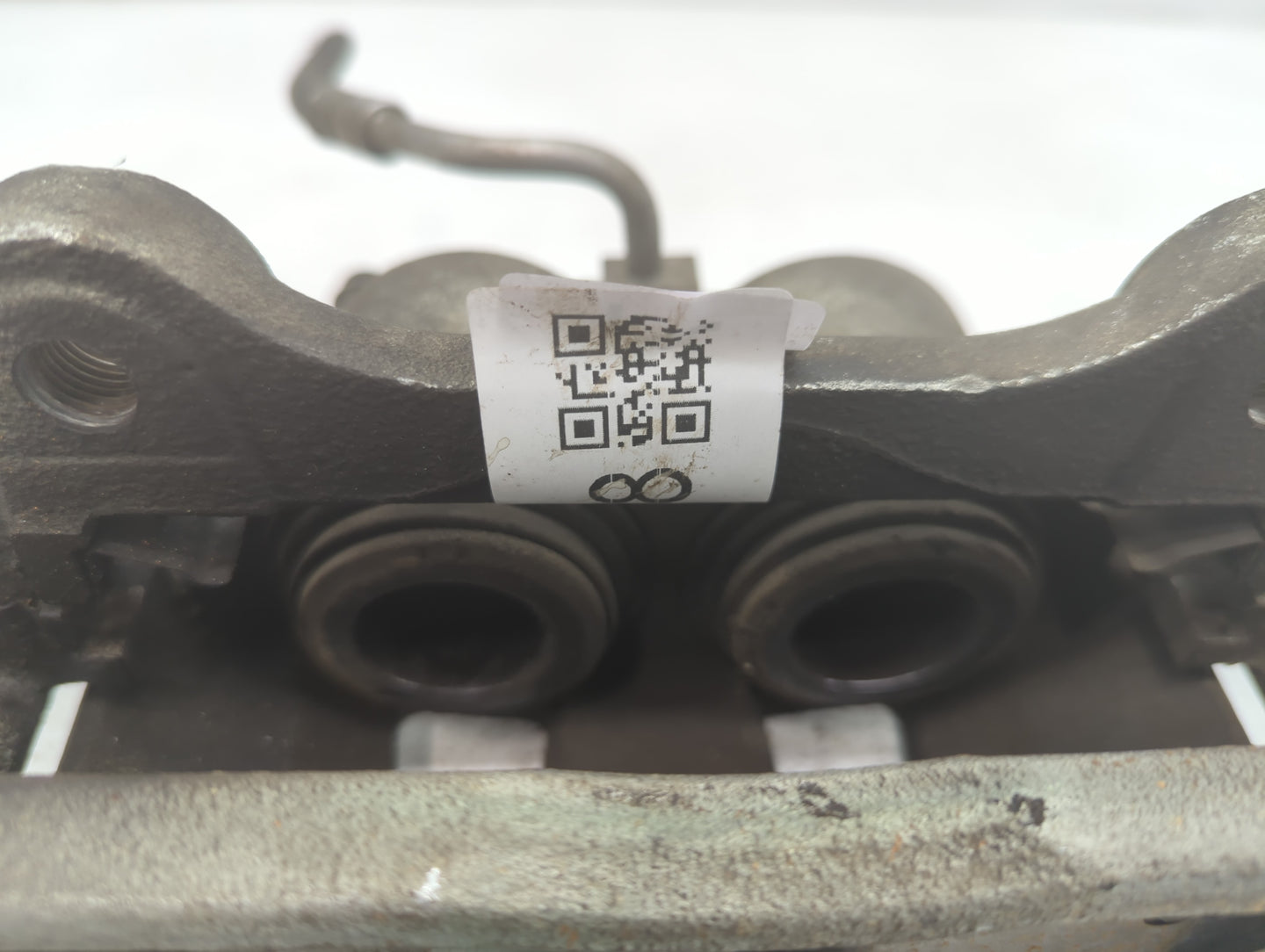 2009-2014 Volkswagen Routan Front Driver Left Brake Caliper - Oemusedautoparts1.com