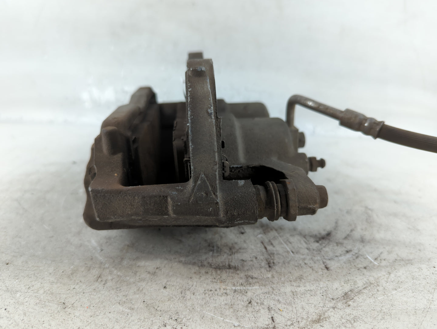 Volkswagon Routan Front Driver Left Brake Caliper - Oemusedautoparts1.com