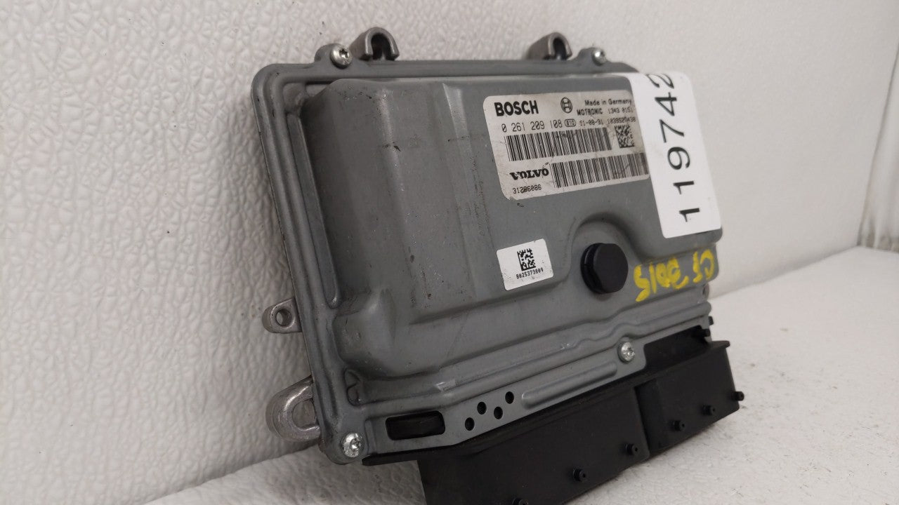 2012 Volvo S60 PCM Engine Control Computer ECU ECM PCU OEM P/N:0 261 209 108 Fits OEM Used Auto Parts - Oemusedautoparts1.co