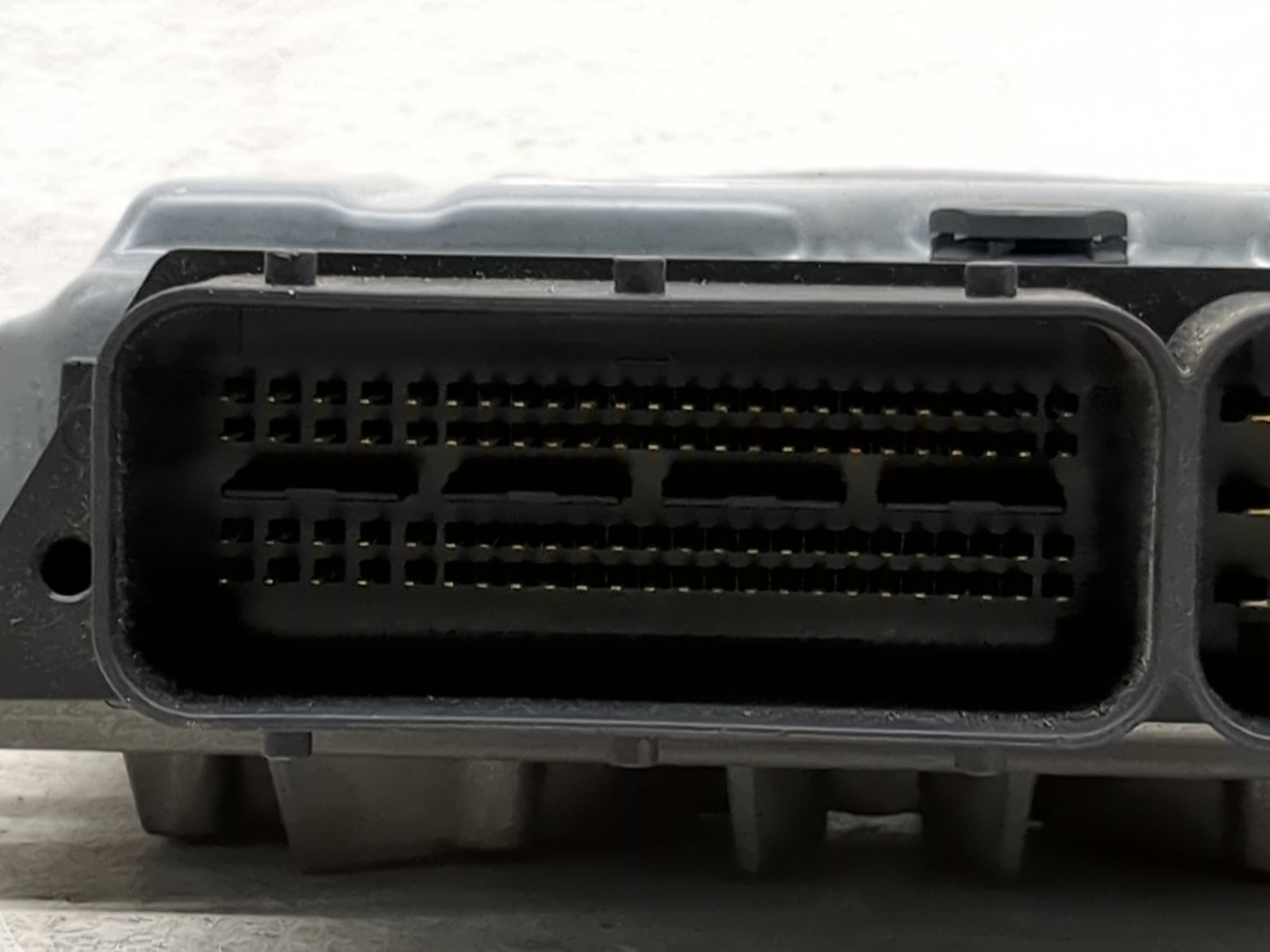 2012 Volvo S60 PCM Engine Control Computer ECU ECM PCU OEM P/N:0 261 209 108 Fits OEM Used Auto Parts - Oemusedautoparts1.co