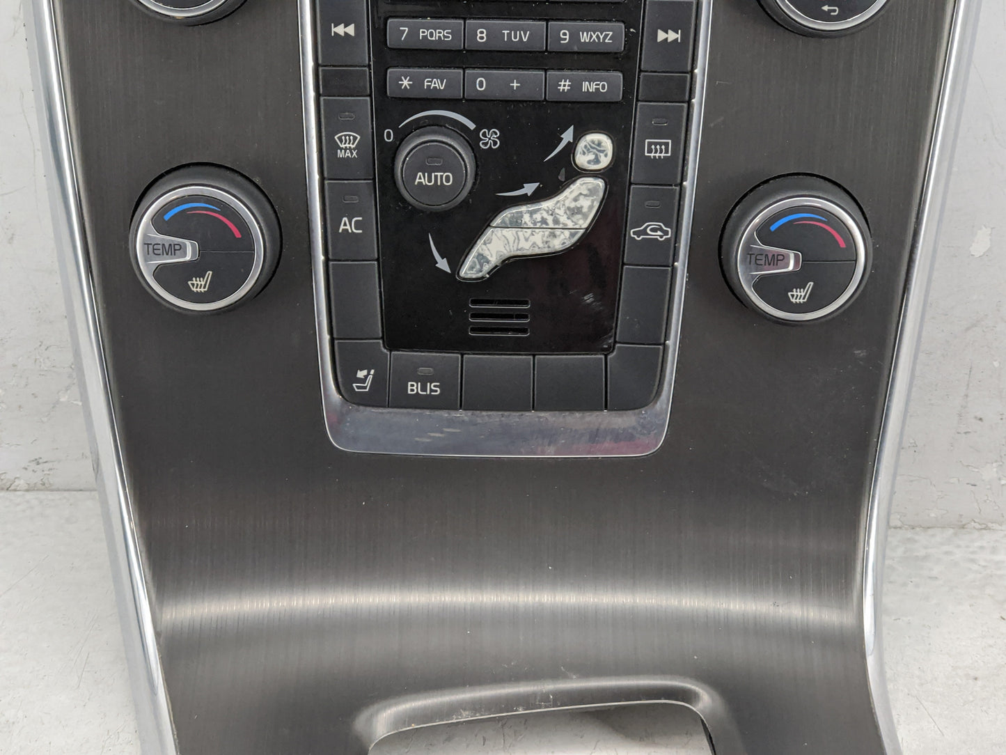 2011-2013 Volvo S60 Radio Control Panel - Oemusedautoparts1.com