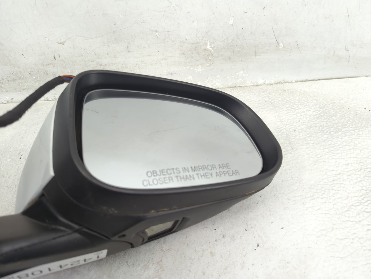 2011-2018 Volvo S60 Passenger Side View Mirror - Right Door Mirror OEM Used - Oemusedautoparts1.com