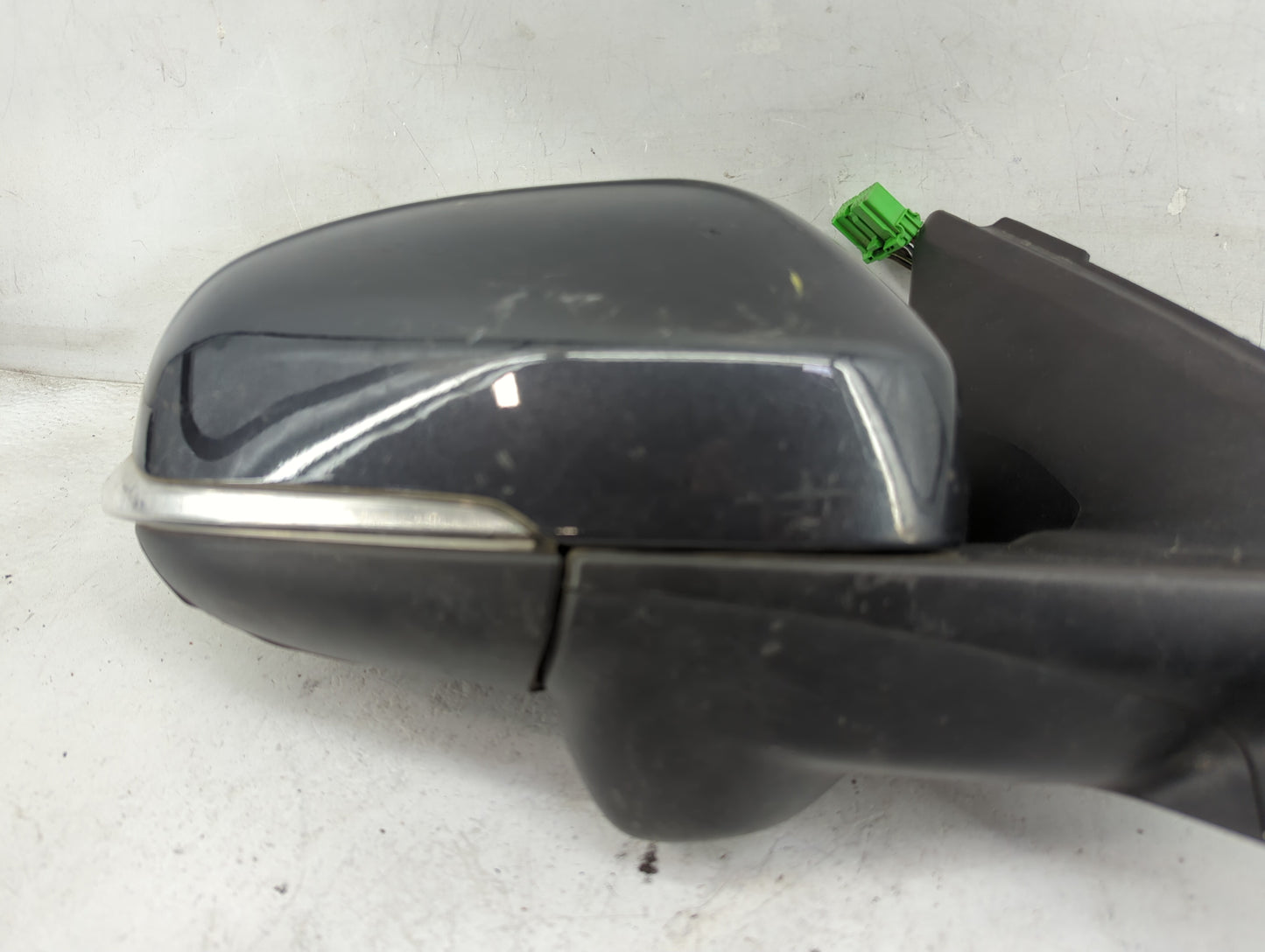 2011-2013 Volvo S60 Passenger Side View Mirror - Right Door Mirror OEM Used - Oemusedautoparts1.com