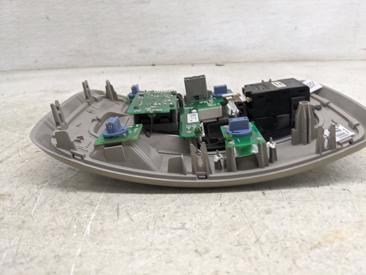 2012 Volvo S60 Overhead Roof Console Tan - Oemusedautoparts1.com