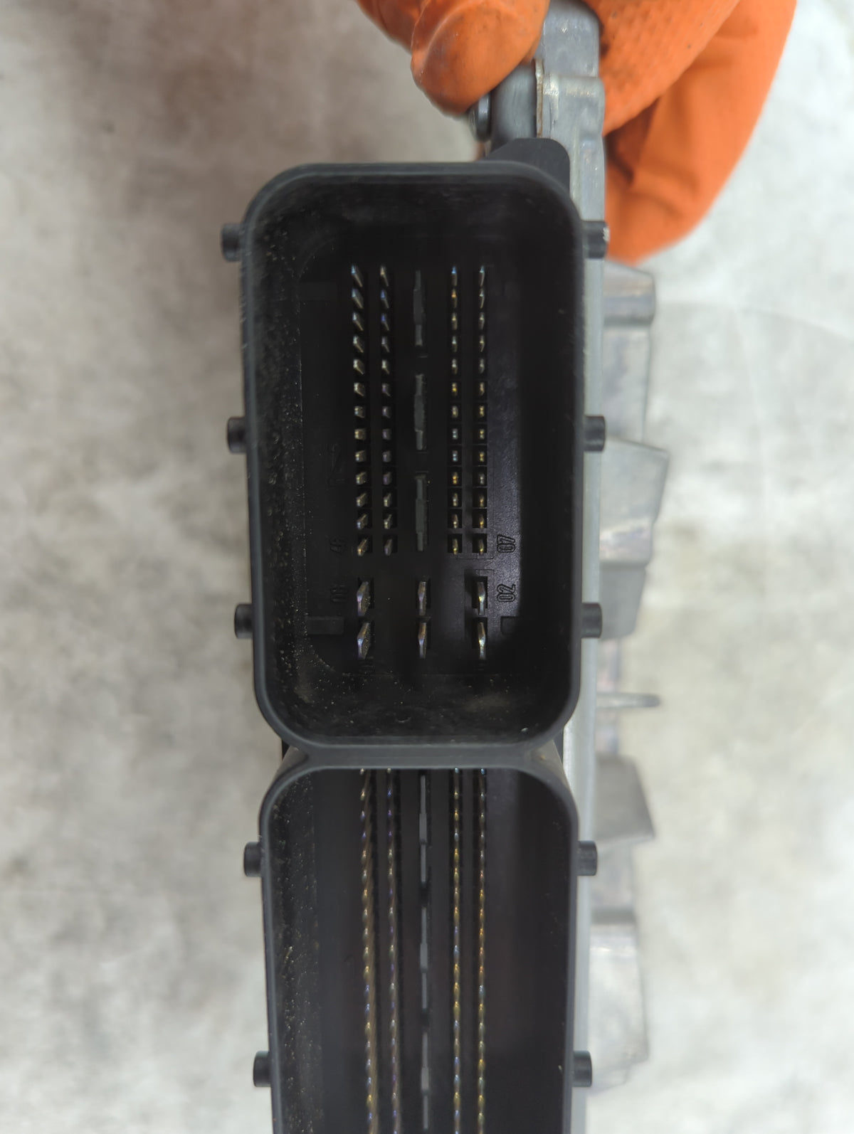 2012 Volvo S60 PCM Engine Control Computer ECU ECM PCU OEM P/N:0261209108 31286086, 10395274 38 Fits OEM Used Auto Parts - O