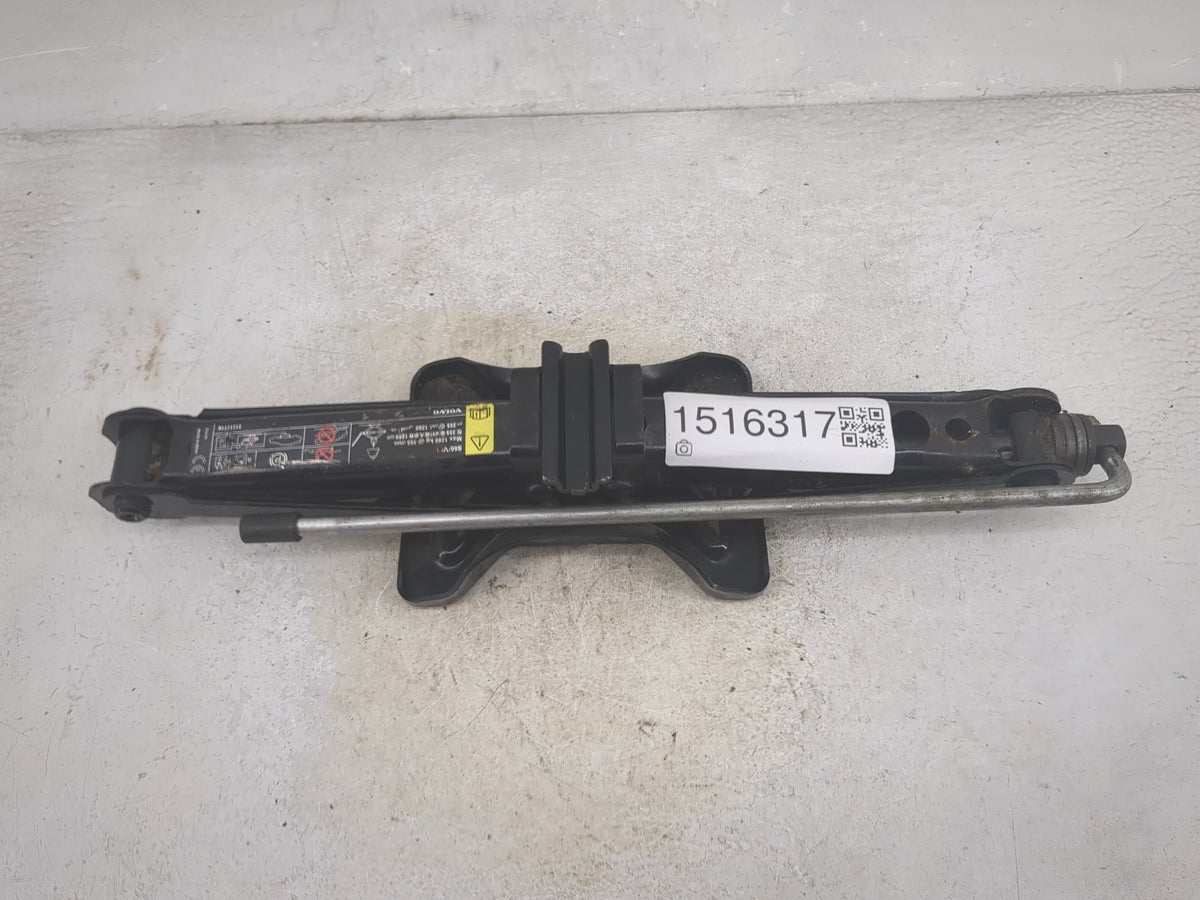 2012 Volvo S60 Spare Scissor Car Jack 1516317 - Oemusedautoparts1.com
