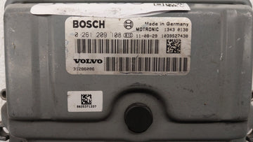 2012 Volvo S60 PCM Engine Control Computer ECU ECM PCU OEM P/N:0 261 209 108 31286086, 1343 0003 Fits OEM Used Auto Parts