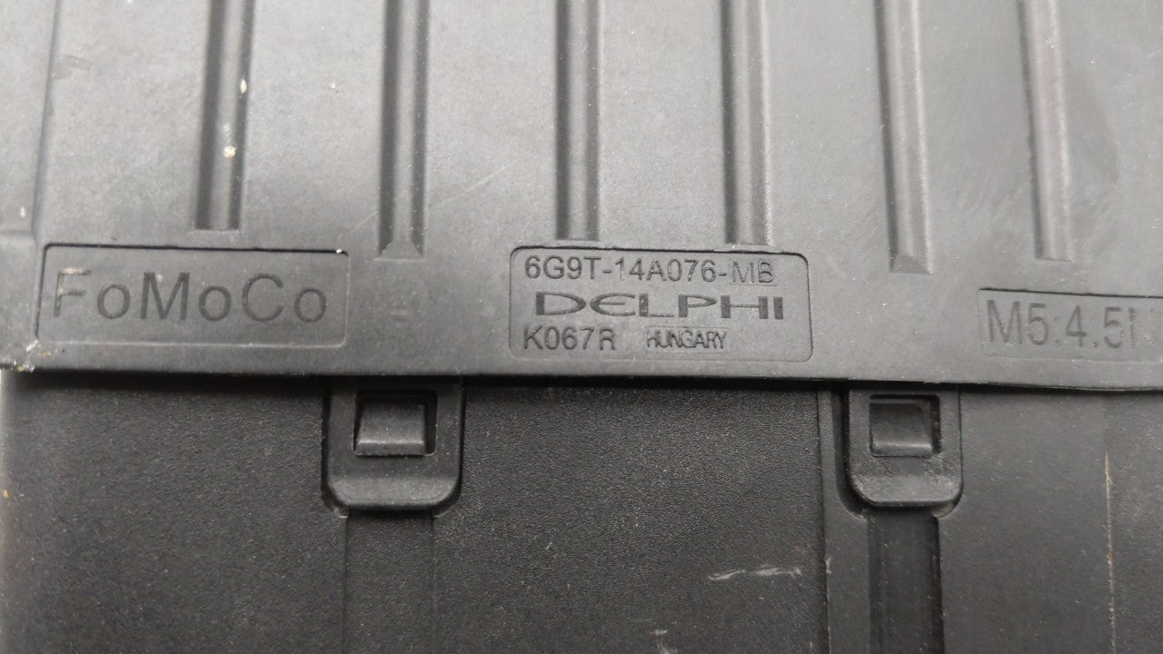 2014 Volvo S60 Fusebox Fuse Box Panel Relay Module P/N:6G9T-14A067-CA 6G9T-14A076-MB Fits Fits 2011 2012 OEM Used Auto Parts