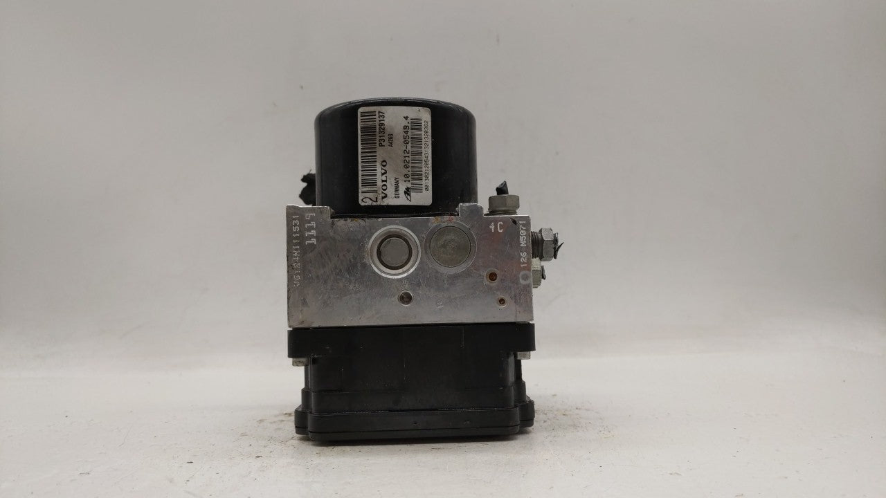 2014-2016 Volvo S60 ABS Pump Control Module Replacement P/N:P31400101 P31400544, P31329137 Fits Fits 2014 2015 2016 OEM Used
