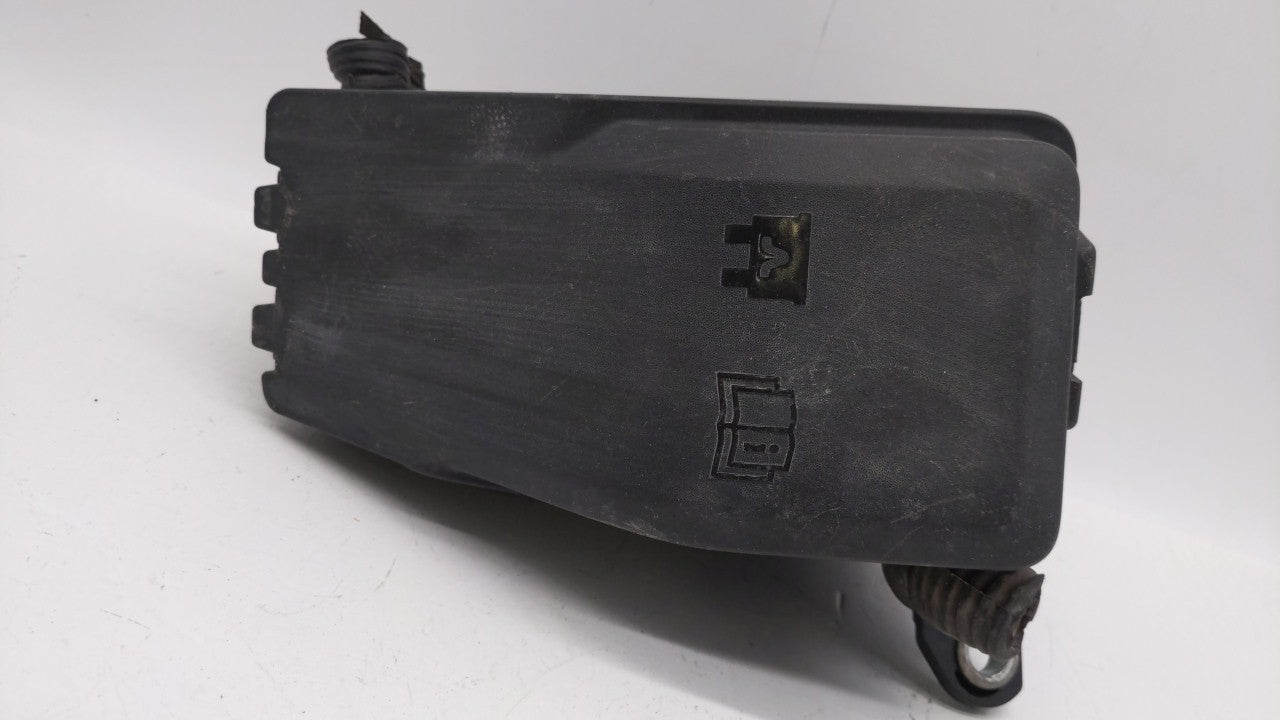 2014 Volvo S60 Fusebox Fuse Box Panel Relay Module P/N:6G9T-14A067-CA 6G9T-14A076-MB Fits Fits 2011 2012 OEM Used Auto Parts