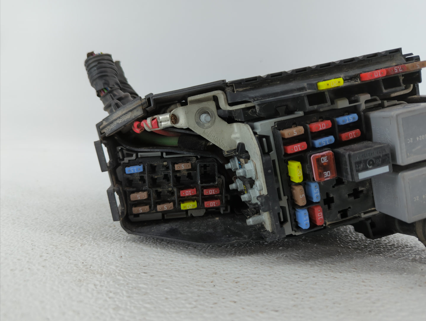 2014 Volvo S60 Fusebox Fuse Box Panel Relay Module P/N:6G9T-14A067-CA 6G9T-14A076-MB Fits Fits 2011 2012 OEM Used Auto Parts