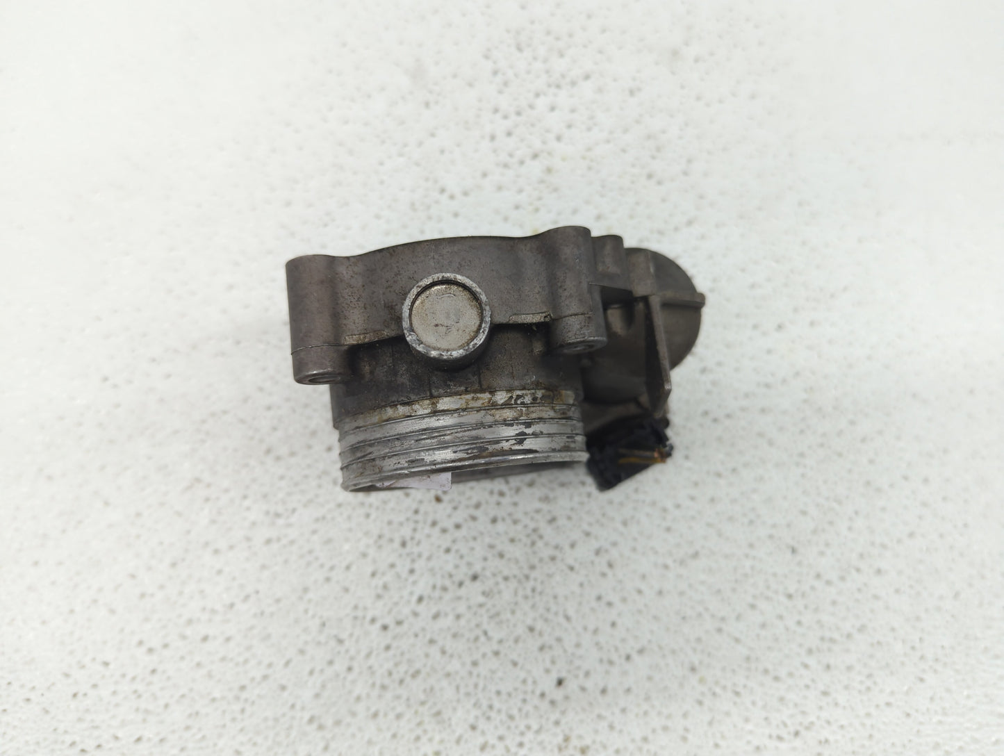 2012 Volvo S60 Throttle Body P/N:30711552 0 280 750 146 Fits Fits 2004 2005 2006 2007 2008 2009 2010 2011 2013 OEM Used Auto
