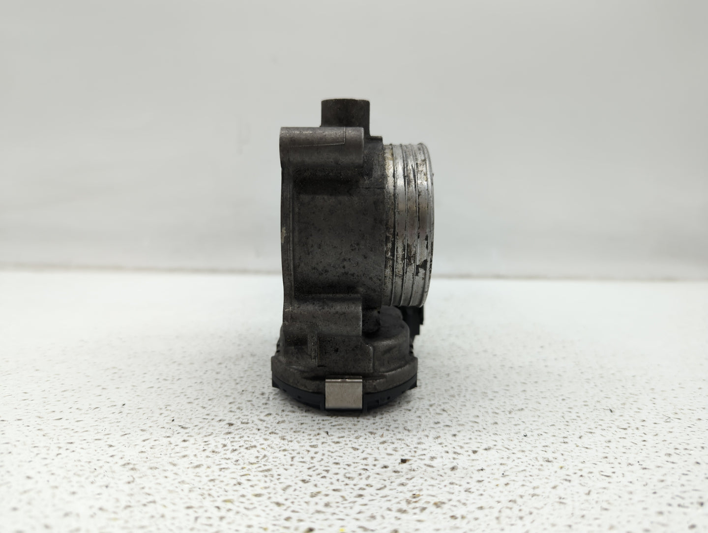 2012 Volvo S60 Throttle Body P/N:30711552 0 280 750 146 Fits Fits 2004 2005 2006 2007 2008 2009 2010 2011 2013 OEM Used Auto