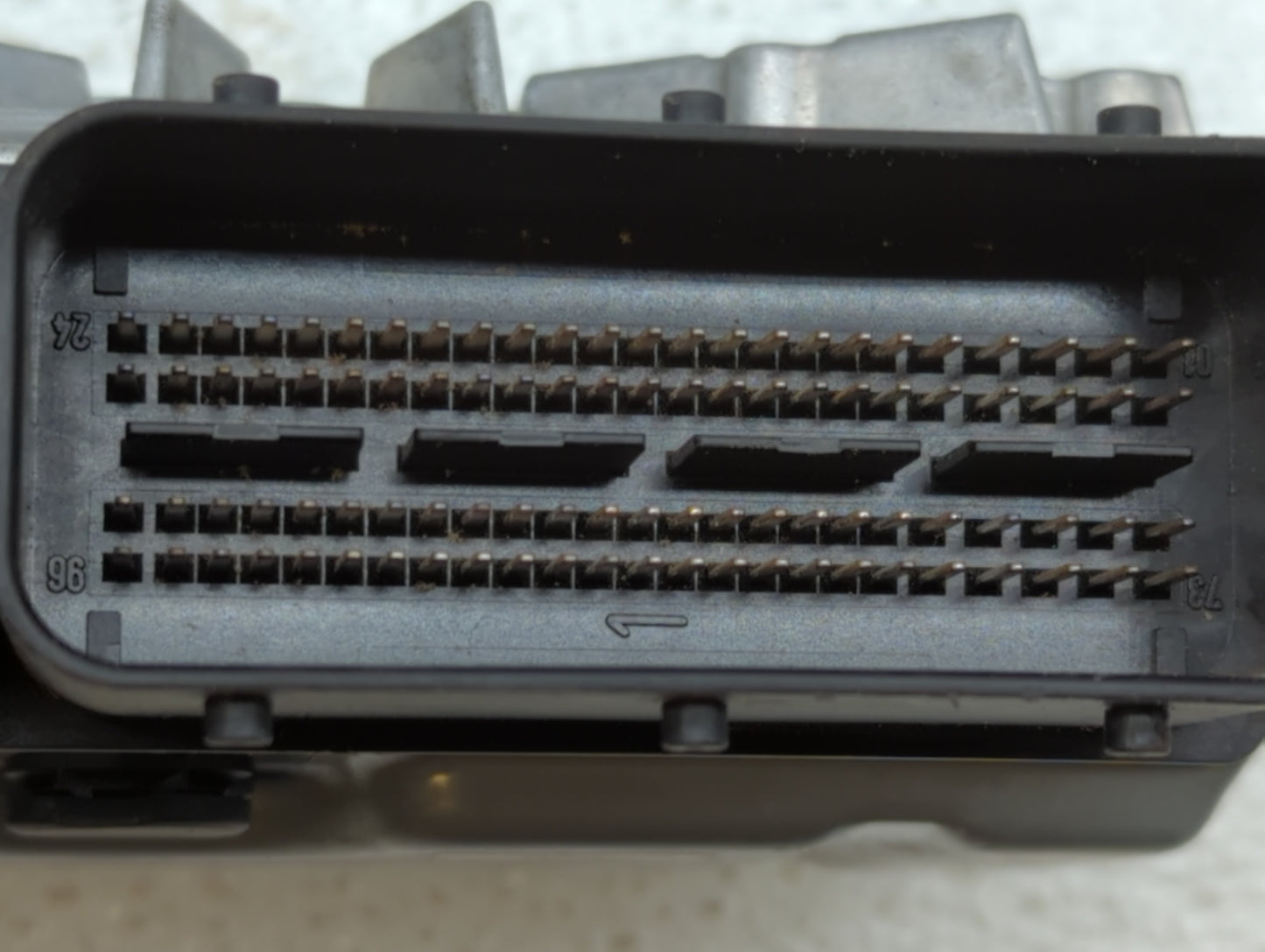 2012 Volvo S60 PCM Engine Control Computer ECU ECM PCU OEM P/N:0 261 209 563 0 261 209 108, 31286086, 1343 0003 Fits OEM Use