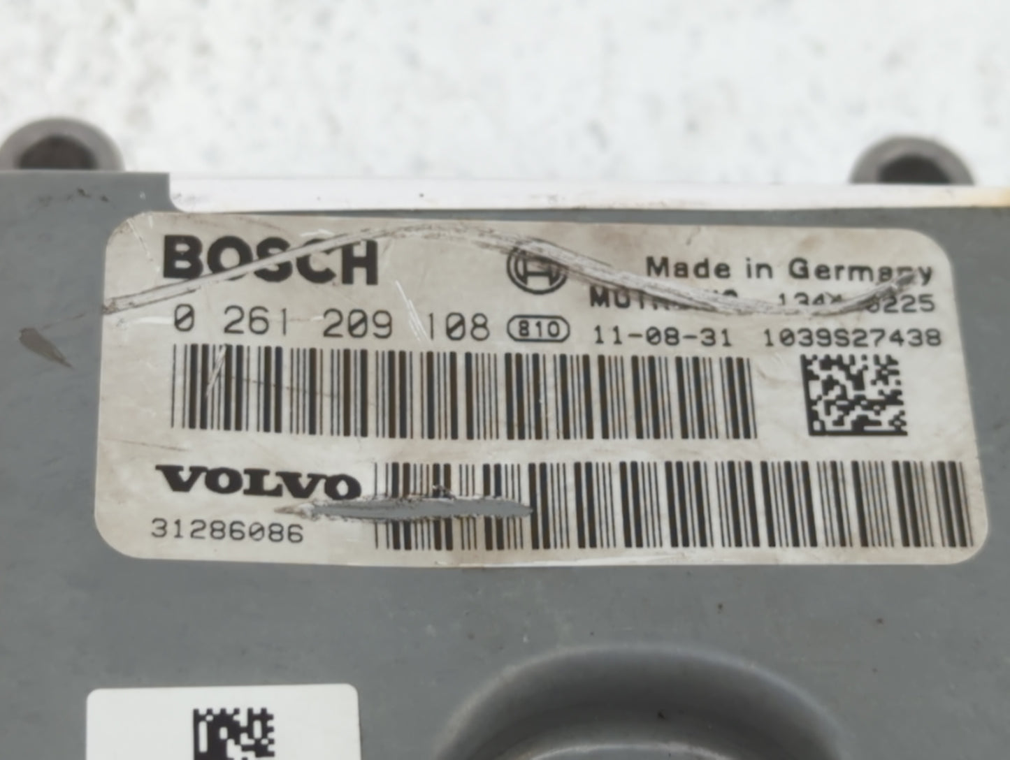 2012 Volvo S60 PCM Engine Control Computer ECU ECM PCU OEM P/N:0 261 209 563 0 261 209 108, 31286086, 1343 0003 Fits OEM Use