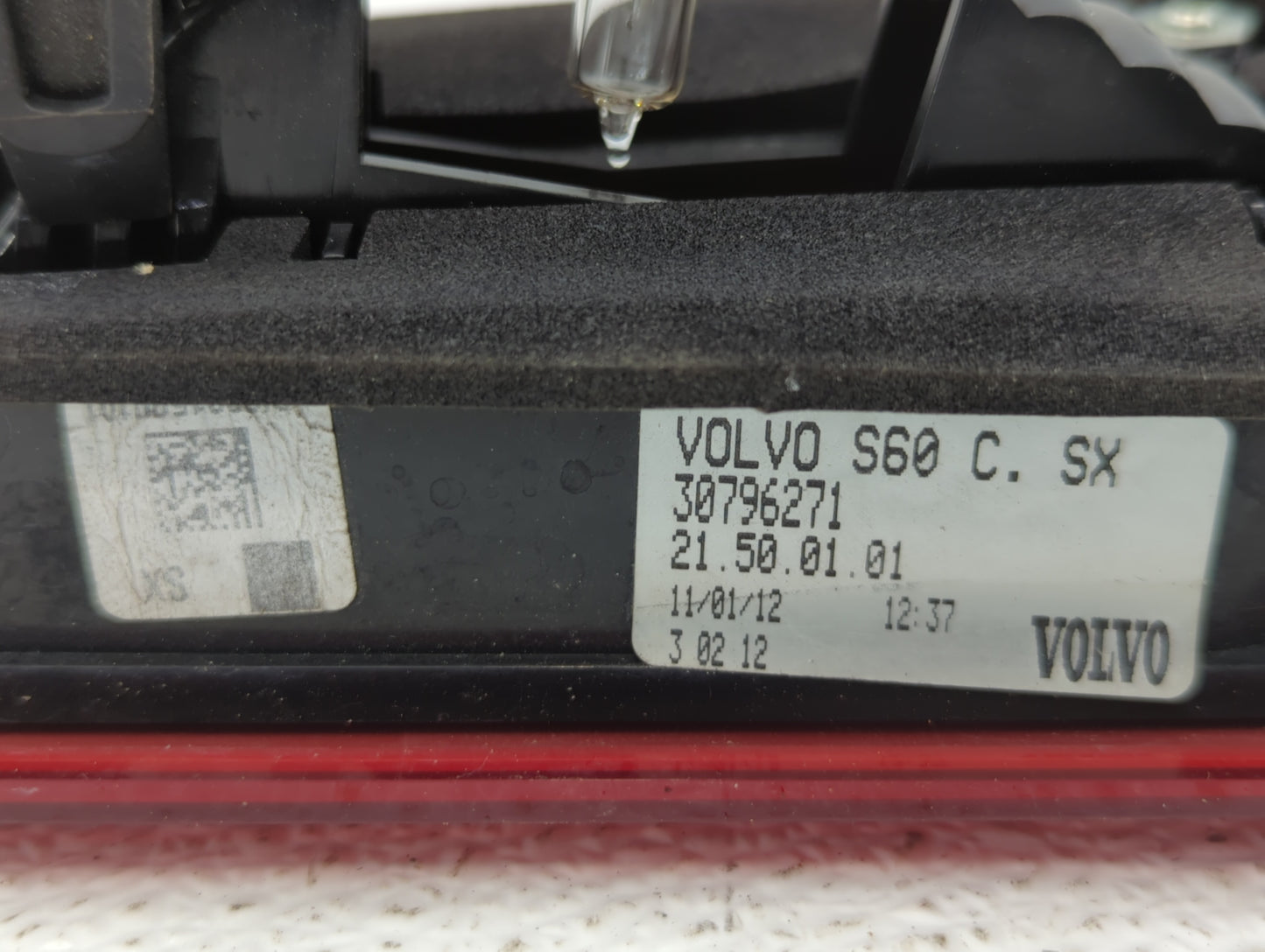 2011-2018 Volvo S60 Tail Light Assembly Driver Left OEM P/N:30796271 Fits Fits 2011 2012 2013 2014 2015 2016 2017 2018 OEM U