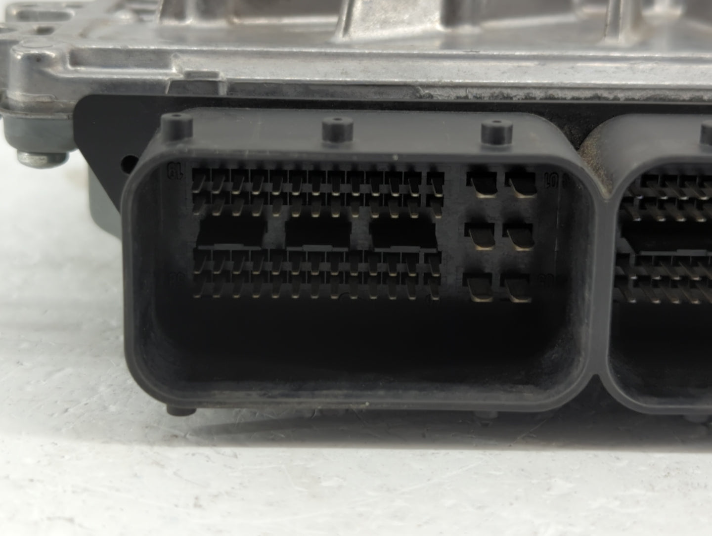 2012 Volvo S60 PCM Engine Control Computer ECU ECM PCU OEM P/N:1343 0583 1344 0798, 0 261 209 563, 0 261 209 108, 31286086 F