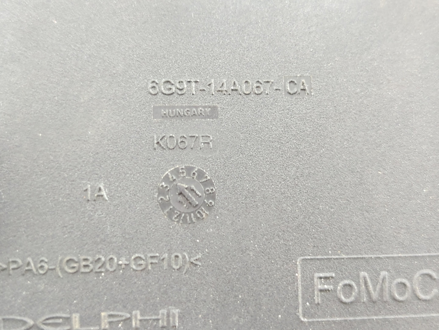 2009-2012 Volvo S60 Fusebox Fuse Box Panel Relay Module P/N:6G9T-14A067-CA Fits Fits 2009 2010 2011 2012 OEM Used Auto Parts