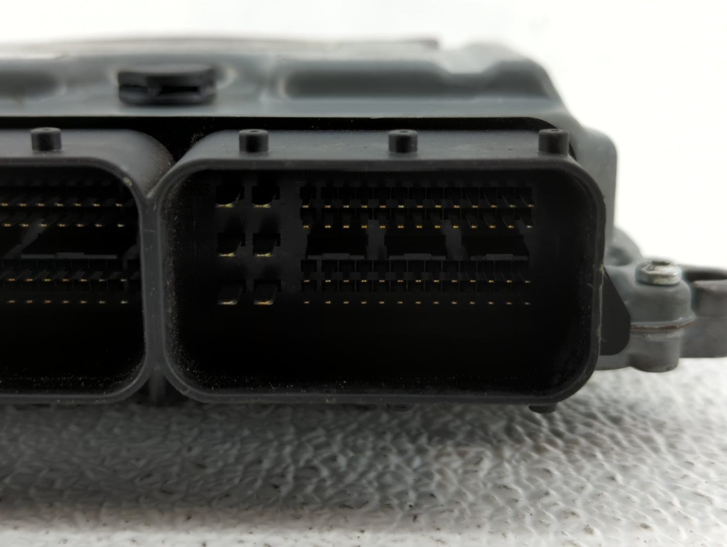 2012 Volvo S60 PCM Engine Control Computer ECU ECM PCU OEM P/N:1344 0576 1344 0798, 0 261 209 563, 0 261 209 108, 1343 0003 