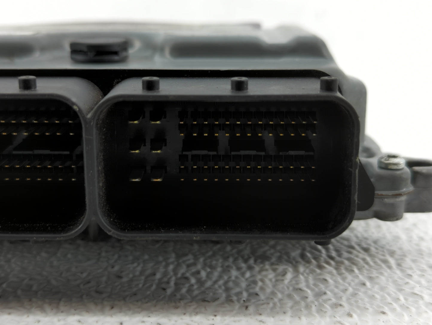 2012 Volvo S60 PCM Engine Control Computer ECU ECM PCU OEM P/N:1344 0576 1344 0798, 0 261 209 563, 0 261 209 108, 1343 0003 