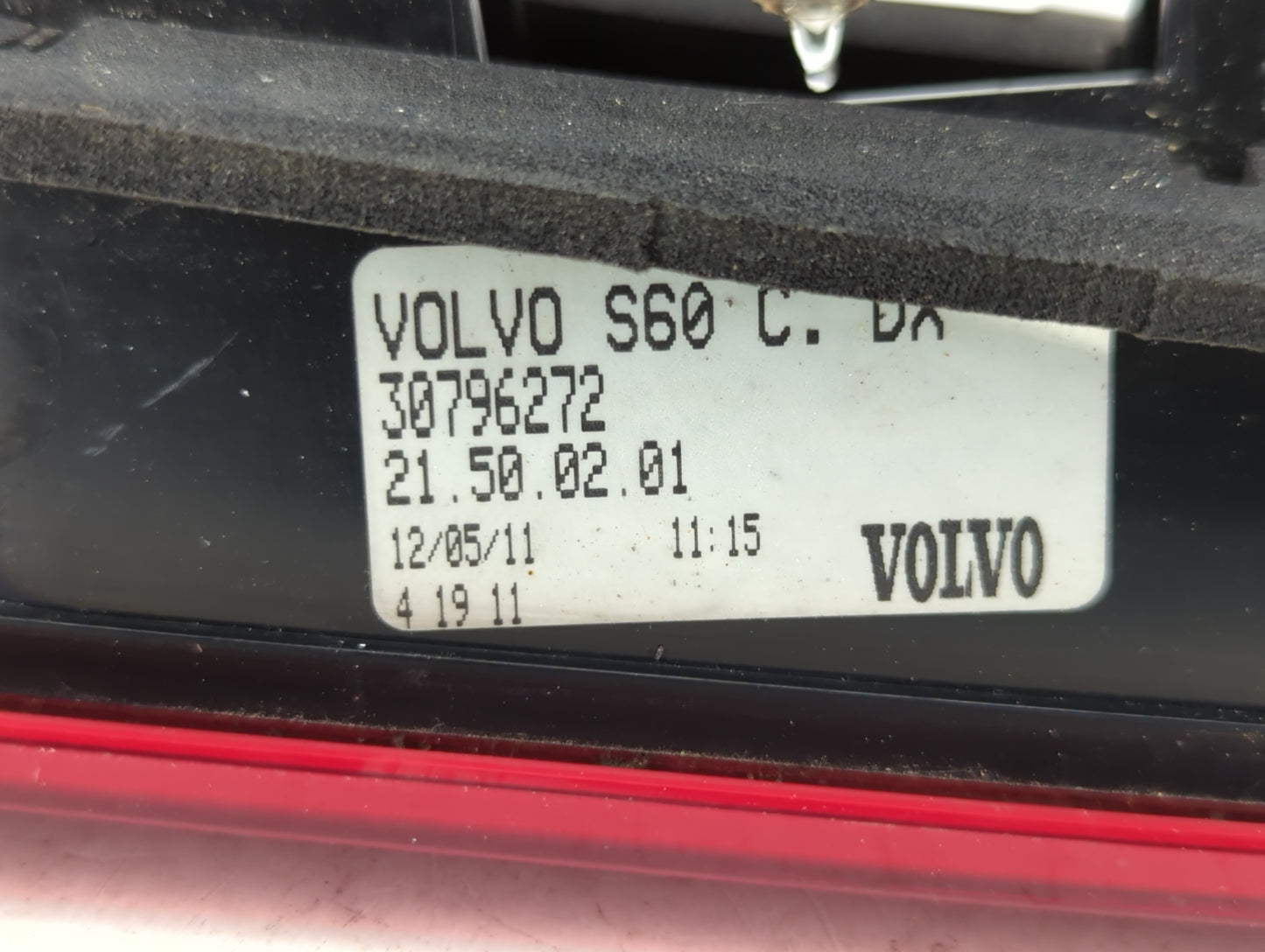 2011-2018 Volvo S60 Tail Light Assembly Passenger Right OEM P/N:30796272 Fits Fits 2011 2012 2013 2014 2015 2016 2017 2018 O