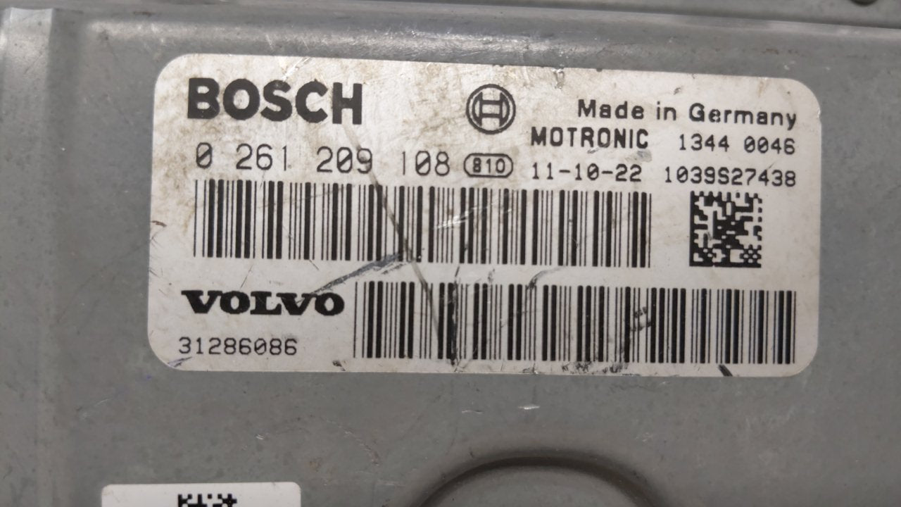 2012 Volvo S60 PCM Engine Control Computer ECU ECM PCU OEM P/N:0 261 209 108 Fits OEM Used Auto Parts - Oemusedautoparts1.co
