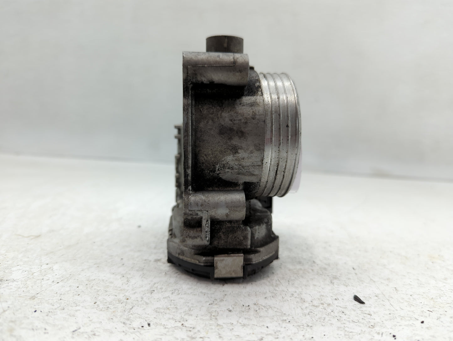 2012 Volvo S60 Throttle Body P/N:30711552 Fits Fits 2004 2005 2006 2007 2008 2009 2010 2011 2013 OEM Used Auto Parts - Oemus