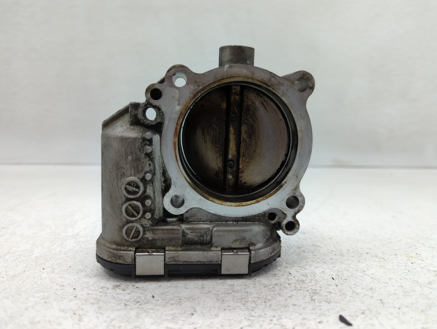 2012 Volvo S60 Throttle Body P/N:30711552 Fits Fits 2004 2005 2006 2007 2008 2009 2010 2011 2013 OEM Used Auto Parts - Oemus