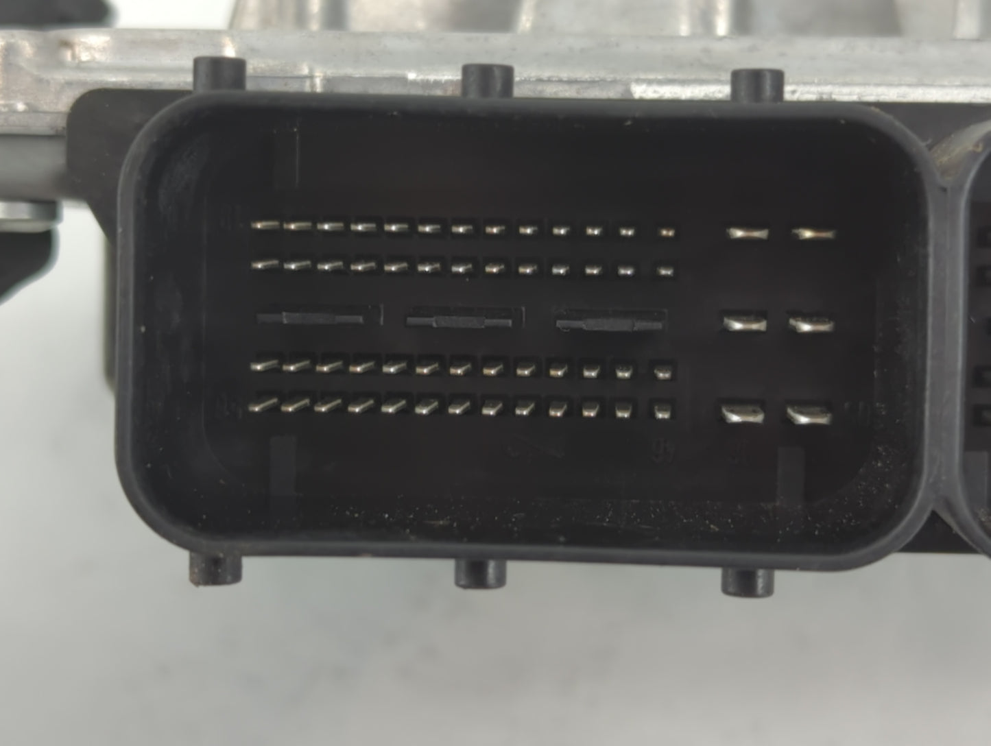 2012 Volvo S60 PCM Engine Control Computer ECU ECM PCU OEM P/N:0 261 209 108 Fits OEM Used Auto Parts - Oemusedautoparts1.co