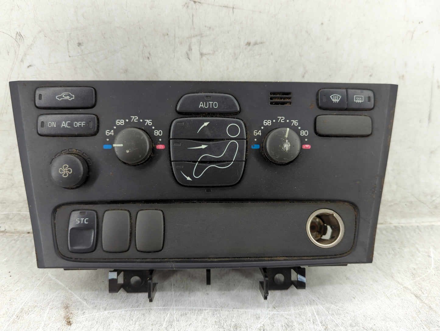 2012 Volvo S80 Climate Control Module Temperature AC/Heater Replacement P/N:8665197 90.09099/2.2, 88739 Fits OEM Used Auto P