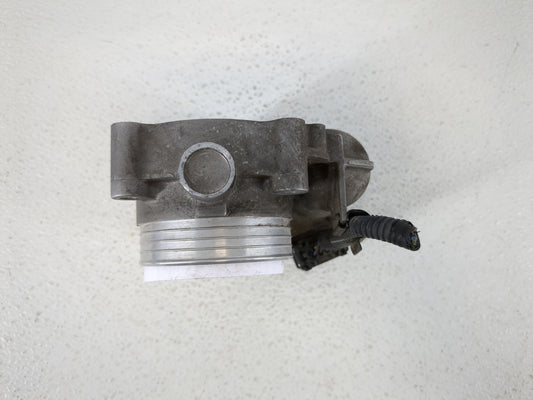 2012 Volvo V60 Throttle Body P/N:280 750 146 30711552 Fits Fits 2004 2005 2006 2007 2008 2009 2010 2011 2013 OEM Used Auto Parts