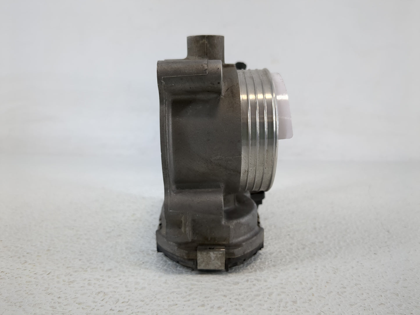 2012 Volvo V60 Throttle Body P/N:280 750 146 30711552 Fits Fits 2004 2005 2006 2007 2008 2009 2010 2011 2013 OEM Used Auto P