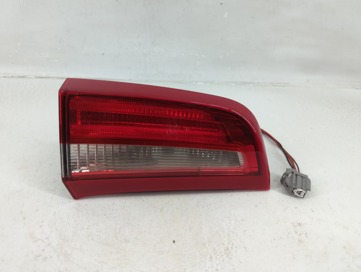 2013 Volvo V60 Tail Light Assembly Driver Left OEM P/N:30796271 Fits Fits 2011 2012 2014 2015 2016 2017 2018 OEM Used Auto P