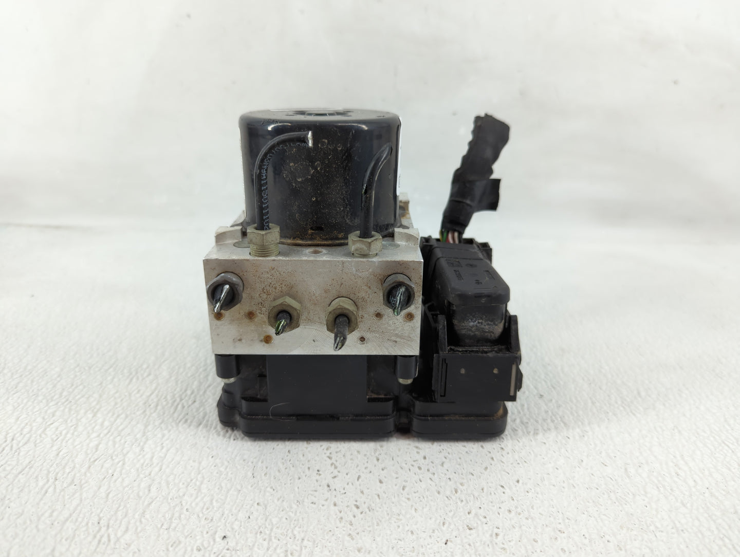 2013-2015 Volvo V60 ABS Pump Control Module Replacement P/N:31329137 Fits Fits 2011 2012 2013 2014 2015 2016 OEM Used Auto P