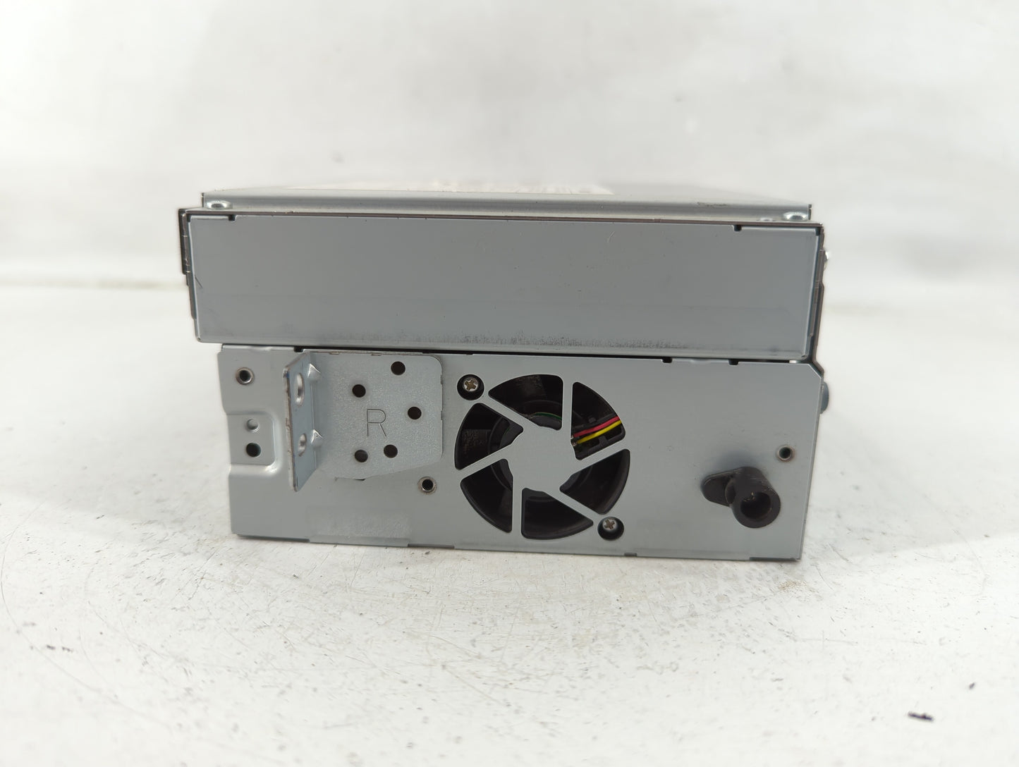 2013 Volvo V60 Radio AM FM Cd Player Receiver Replacement P/N:HIA10057624 Fits Fits 2011 2012 OEM Used Auto Parts - Oemuseda