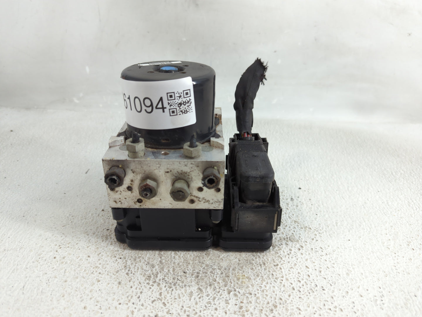 2013-2015 Volvo V60 ABS Pump Control Module Replacement P/N:31329137 Fits Fits 2011 2012 2013 2014 2015 2016 OEM Used Auto P