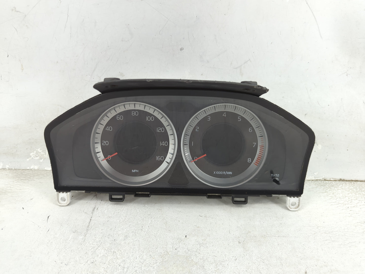 2013 Volvo V60 Instrument Cluster Speedometer Gauges P/N:69799-640U 31343326AA Miles: Fits Fits 2011 2012 2014 OEM Used Auto