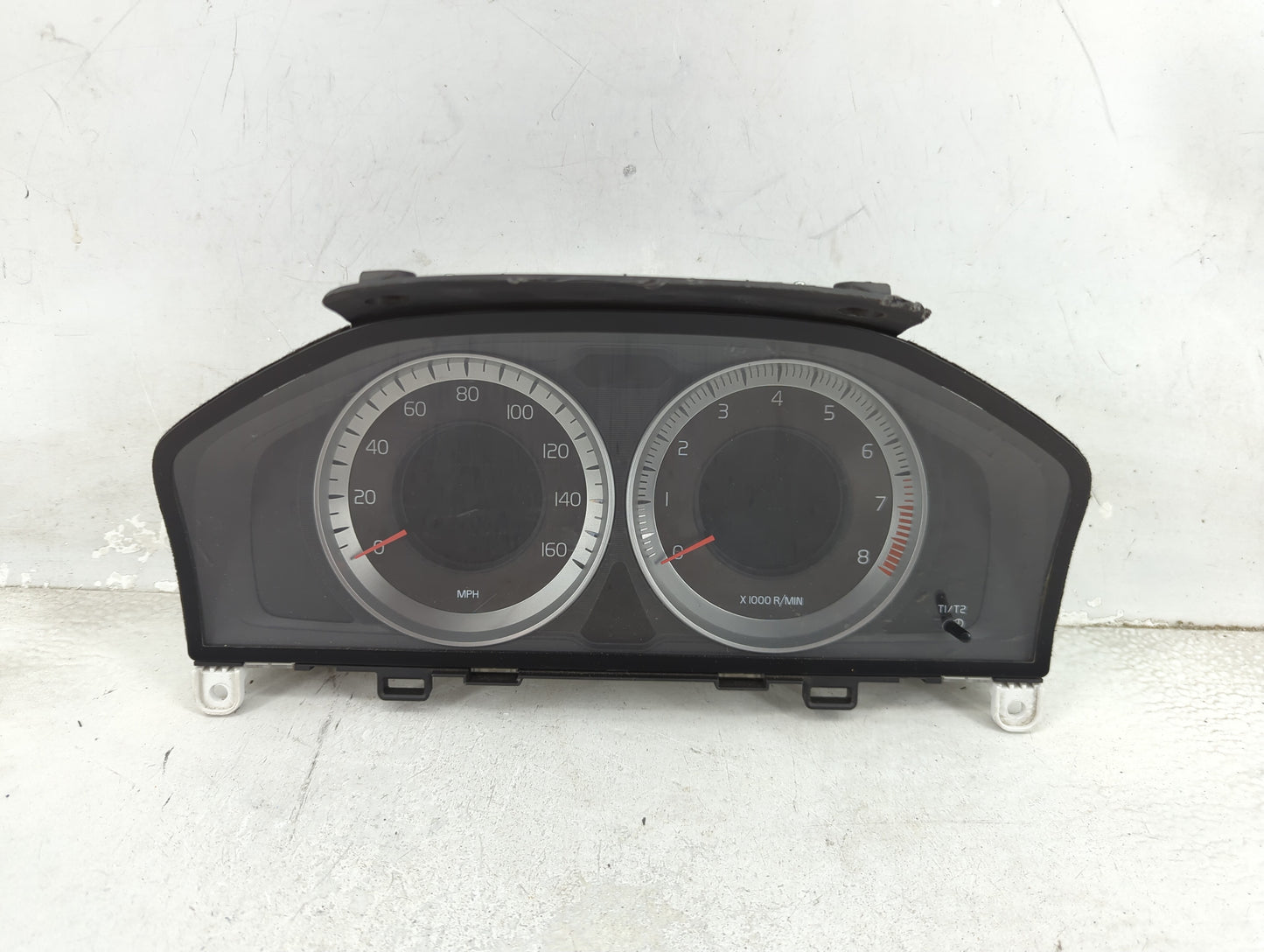 2013 Volvo V60 Instrument Cluster Speedometer Gauges P/N:69799-640U 31343326AA Miles: Fits Fits 2011 2012 2014 OEM Used Auto