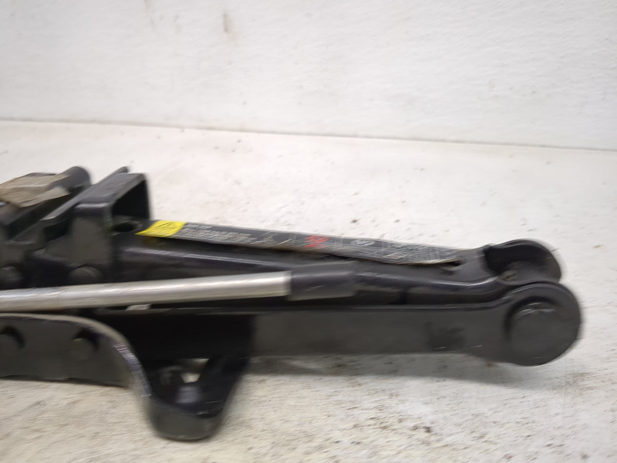 2012 Volvo V60 Spare Scissor Car Jack Black - Oemusedautoparts1.com