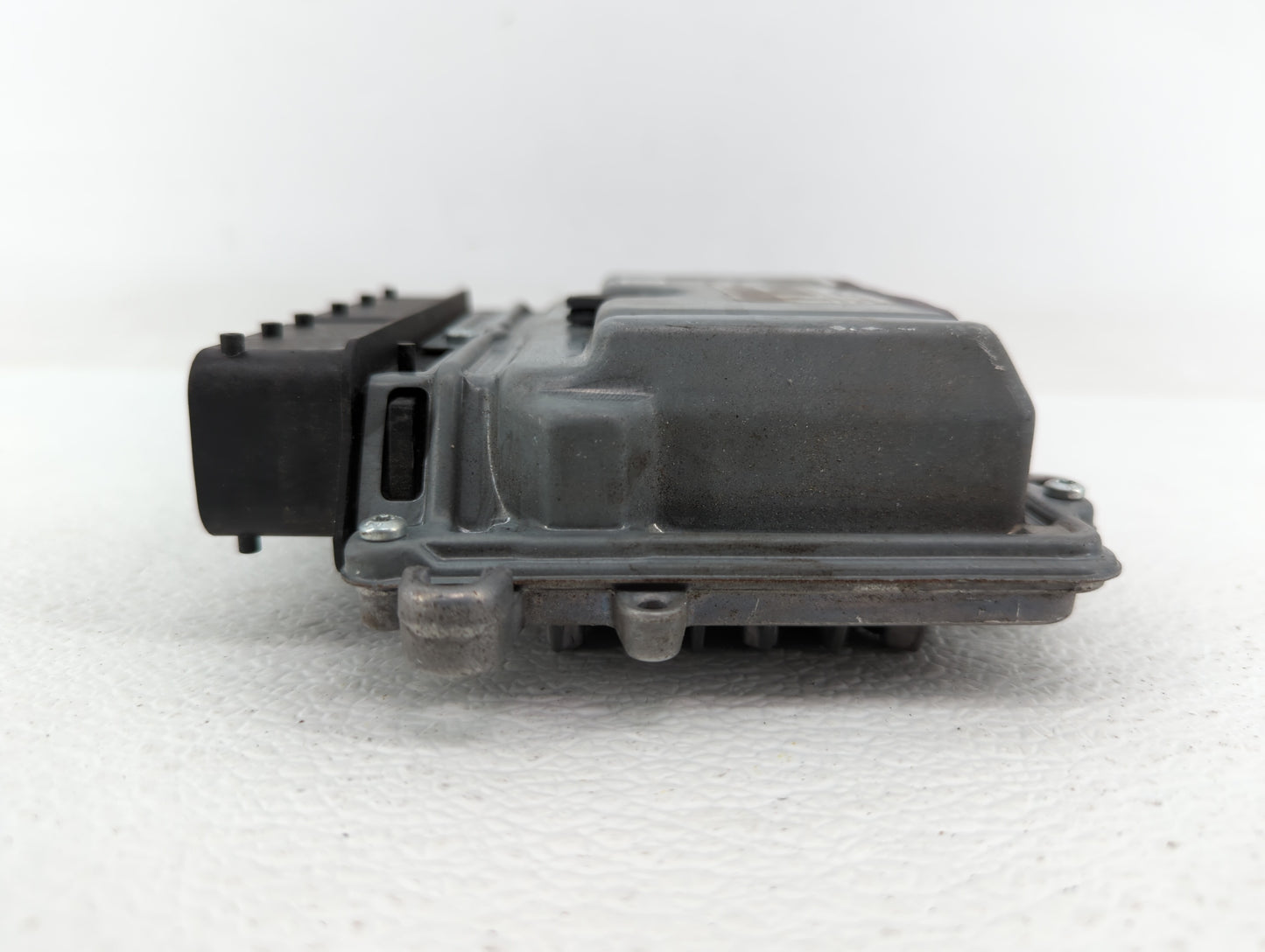2012 Volvo V60 PCM Engine Control Computer ECU ECM PCU OEM P/N:0 261 209 563 0 261 209 108, 31286086, 1343 0003 Fits OEM Use