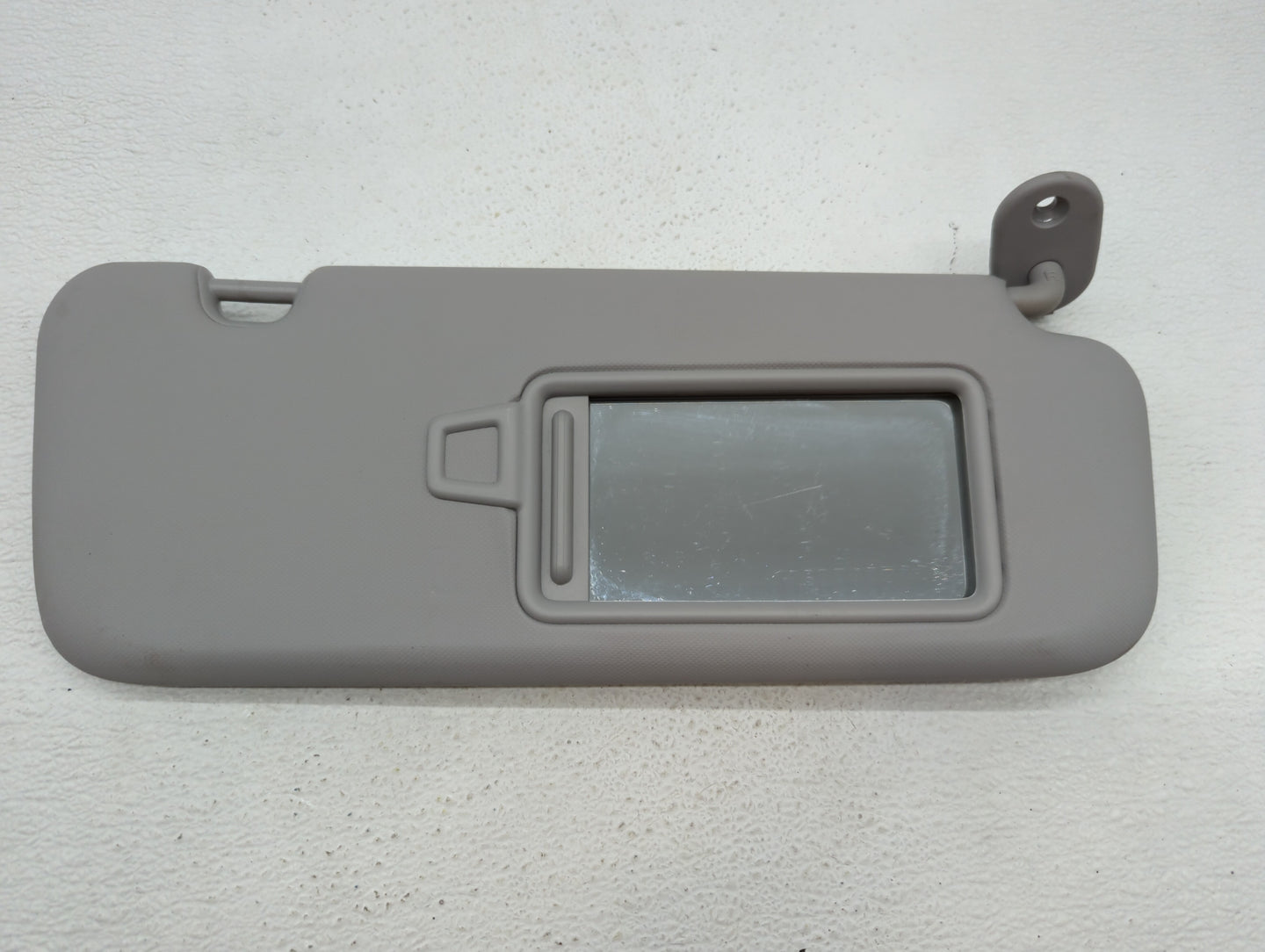 2015-2018 Volvo V60 Sun Visor Shade Replacement Passenger Right Mirror Fits Fits 2014 2015 2016 2017 2018 OEM Used Auto Part