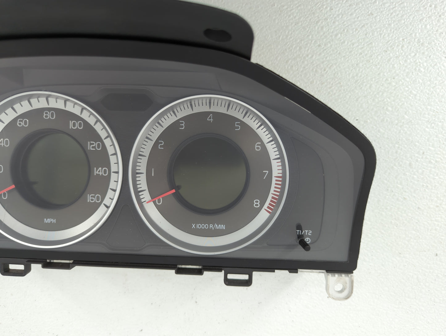 2012 Volvo V60 Instrument Cluster Speedometer Gauges P/N:31343326AA 31296371AB Fits Fits 2011 2013 2014 OEM Used Auto Parts 