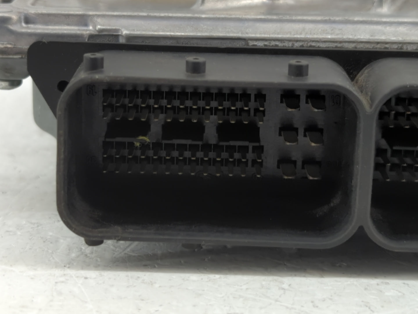 2012 Volvo V60 PCM Engine Control Computer ECU ECM PCU OEM P/N:1344 0798 0 261 209 563, 0 261 209 108, 31286086, 1343 0003 F