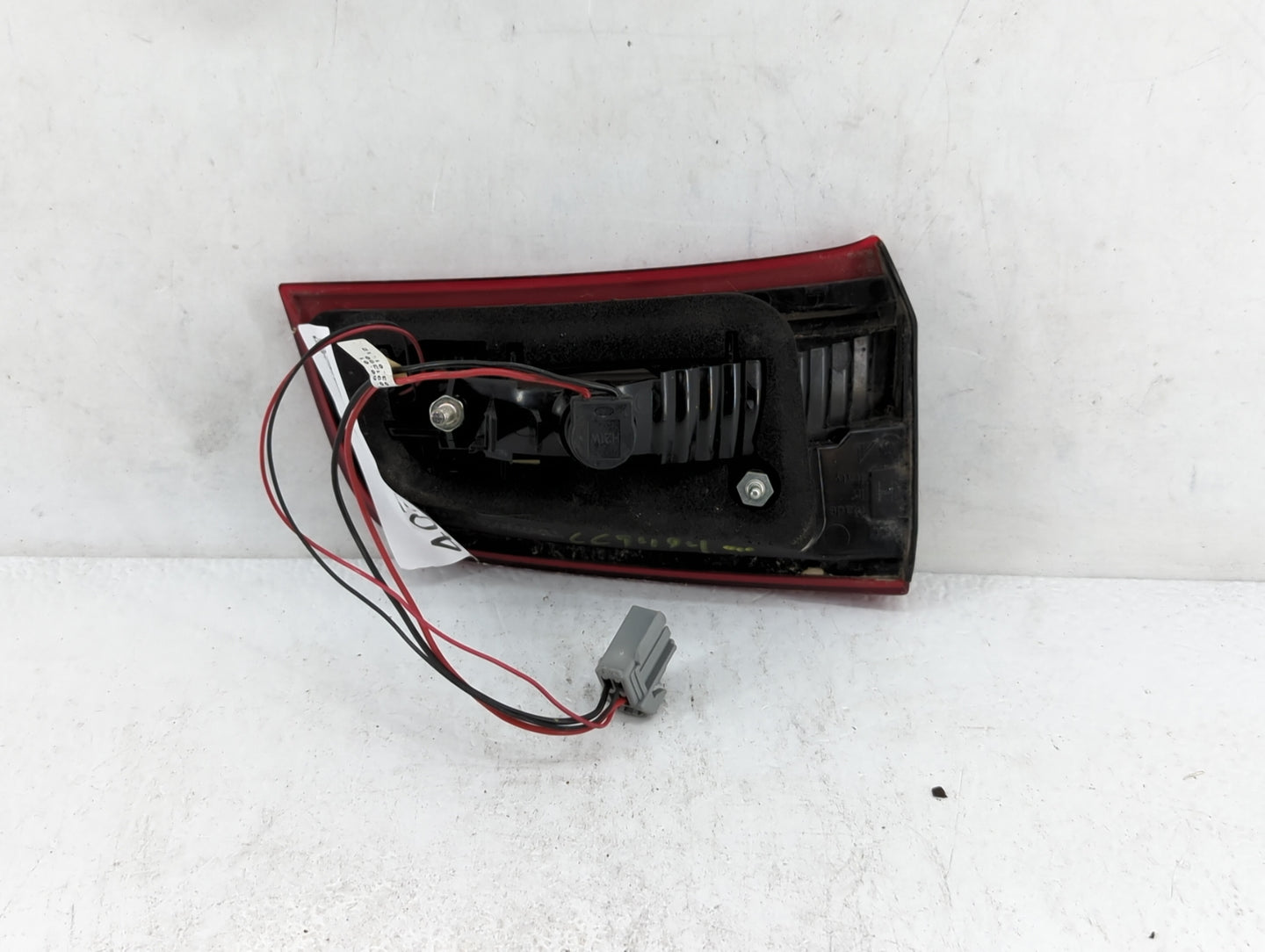 2012 Volvo V60 Tail Light Assembly Passenger Right OEM P/N:30796272 Fits Fits 2014 2015 2016 2017 2018 OEM Used Auto Parts -
