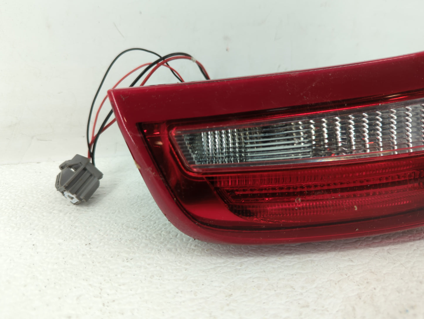 2013 Volvo V60 Tail Light Assembly Driver Left OEM P/N:30796271 Fits Fits 2011 2012 2014 2015 2016 2017 2018 OEM Used Auto P