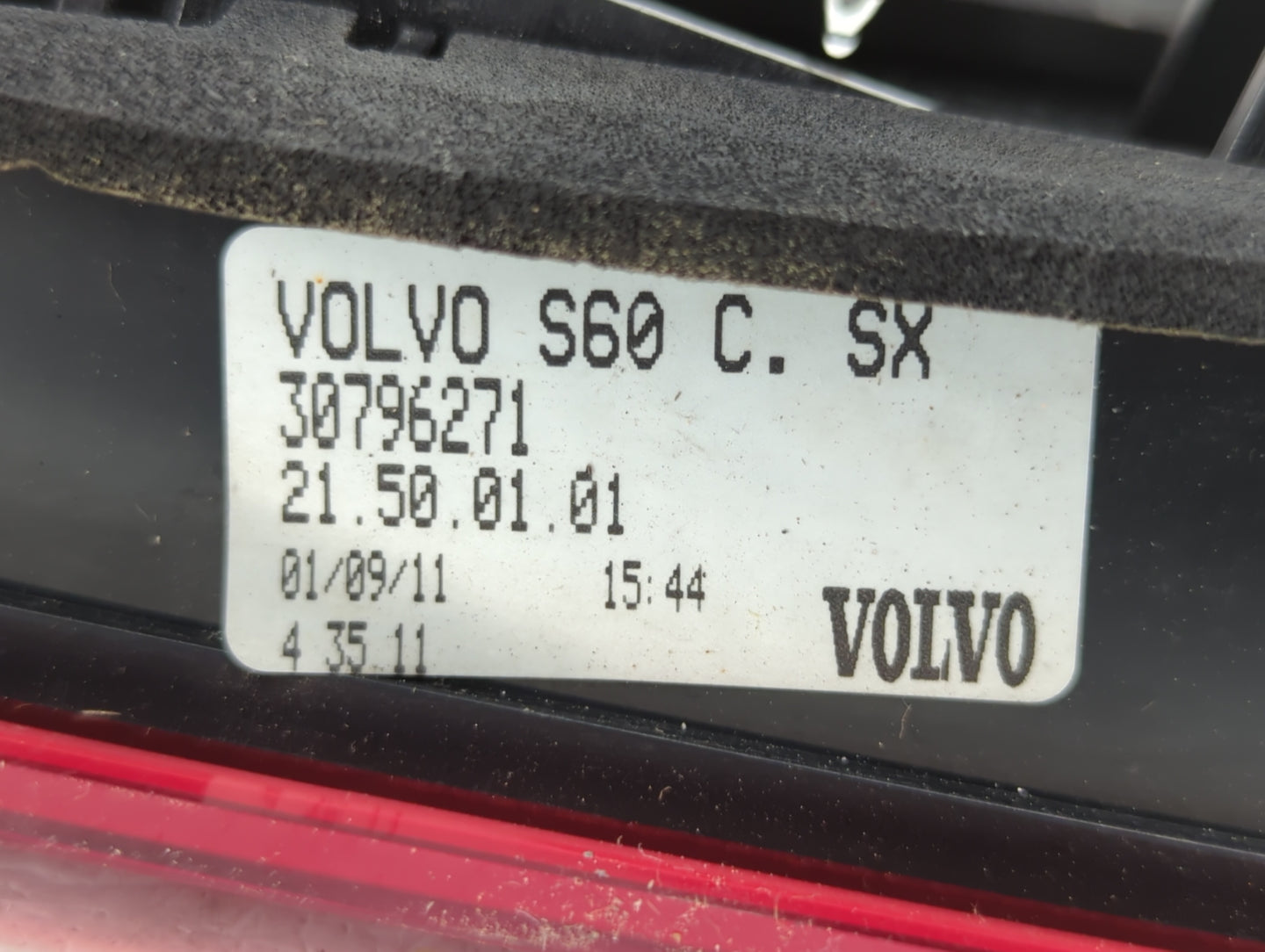 2013 Volvo V60 Tail Light Assembly Driver Left OEM P/N:30796271 Fits Fits 2011 2012 2014 2015 2016 2017 2018 OEM Used Auto P