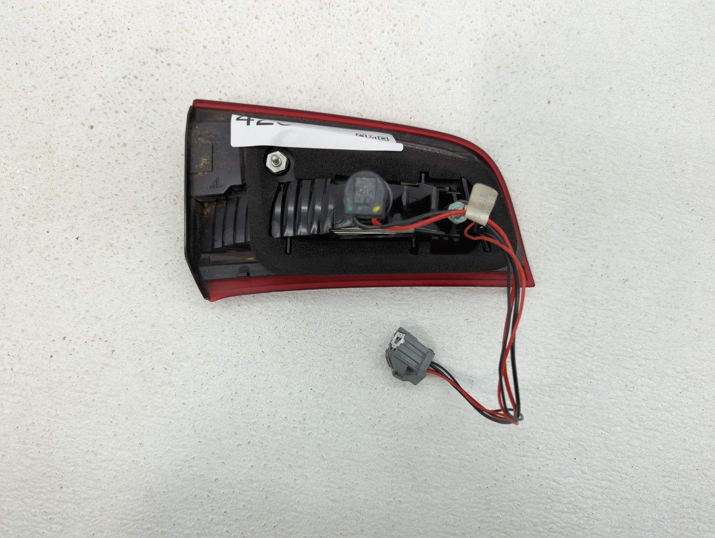 2013 Volvo V60 Tail Light Assembly Passenger Right OEM P/N:30796272 Fits Fits 2011 2012 2014 2015 2016 2017 2018 OEM Used Au